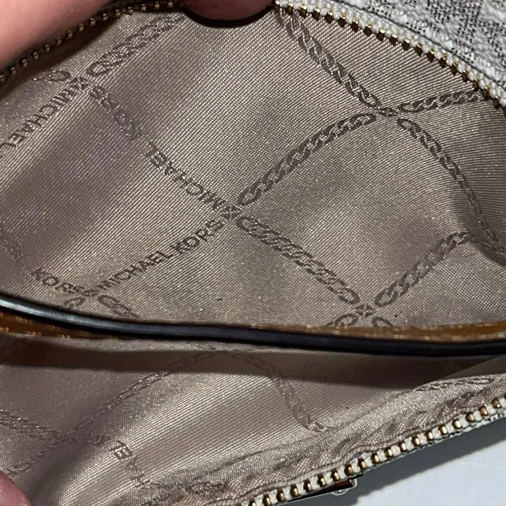Michael Kors Women's Multicolor Jet Set Travel Monogram Logo Wristlet Handbag‎